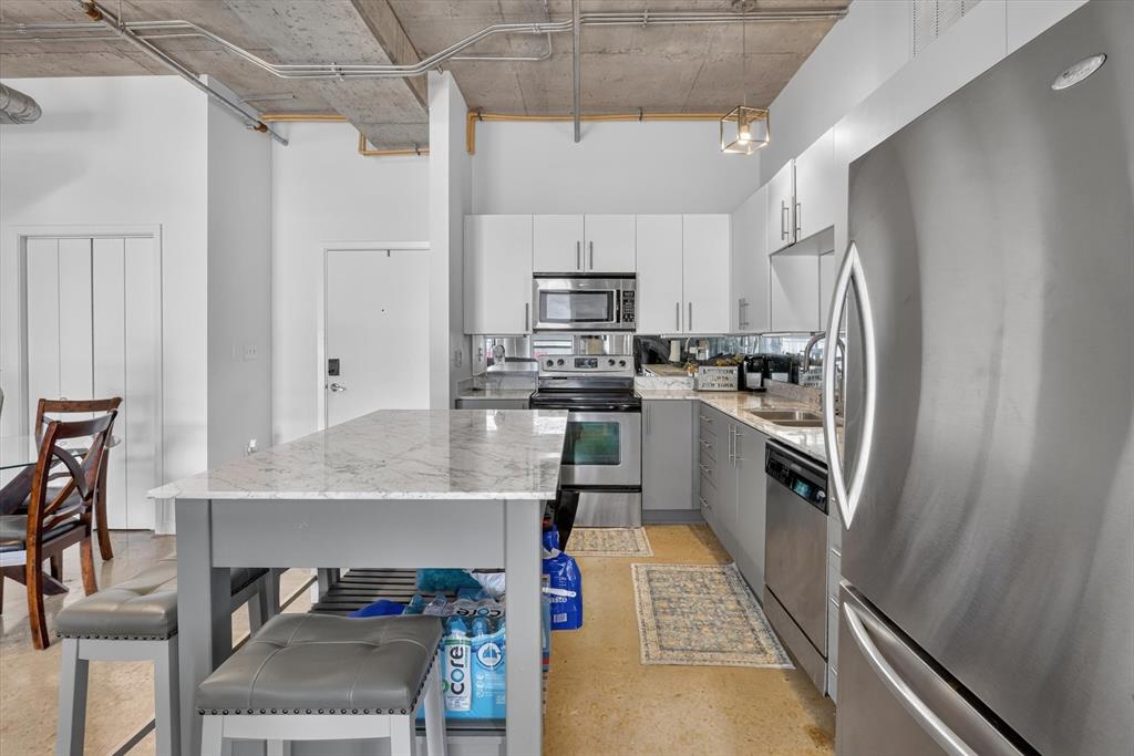 Beat At The South Side Station - Residential