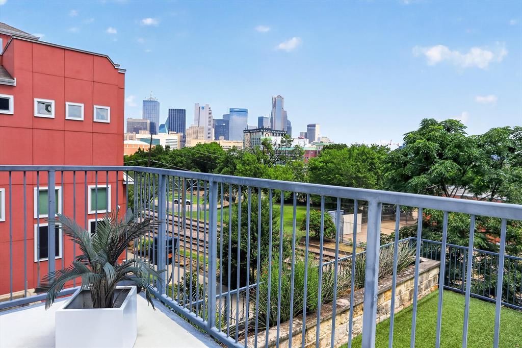 Beat At The South Side Station - Residential