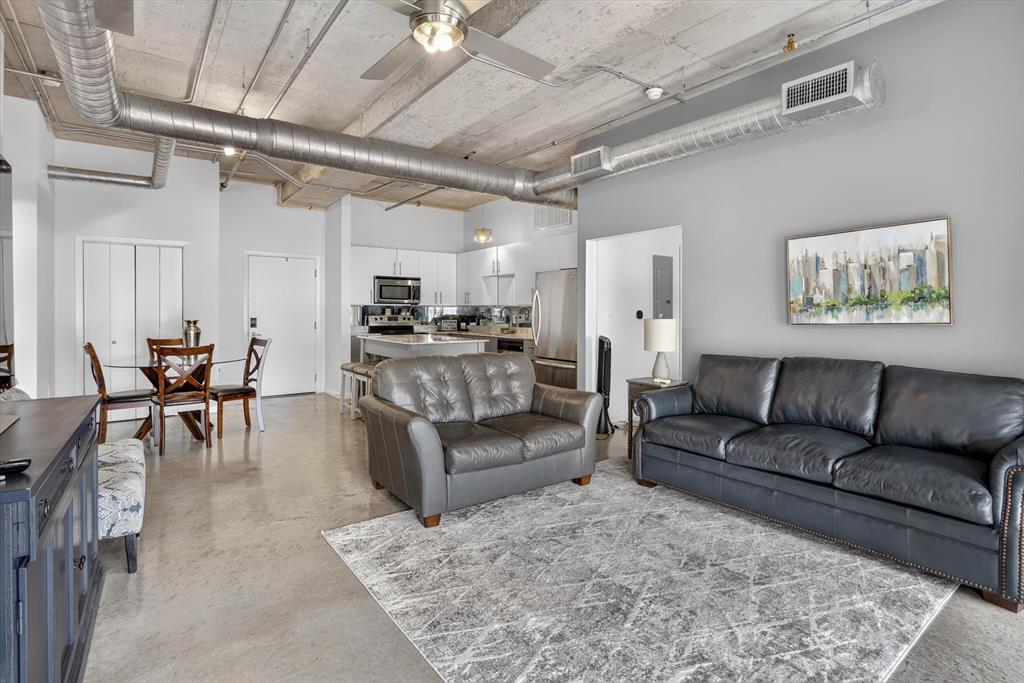 Beat At The South Side Station - Residential