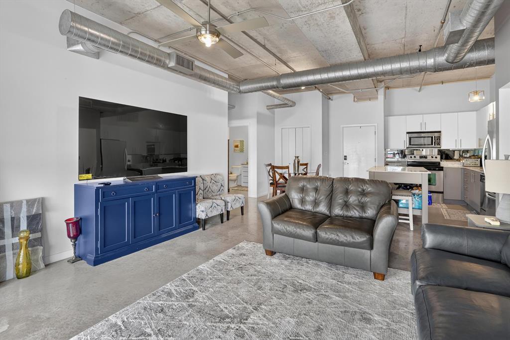 Beat At The South Side Station - Residential