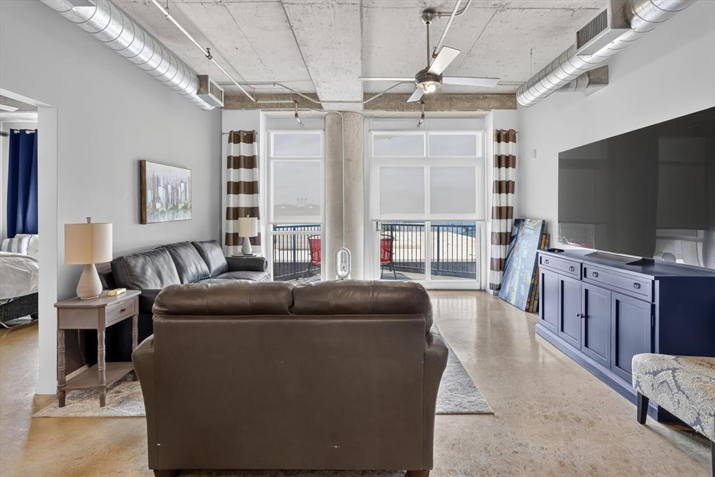 Beat At The South Side Station - Residential