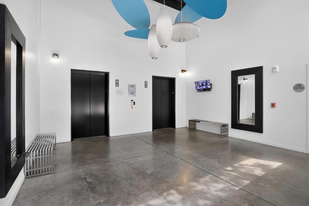 Beat At The South Side Station - Residential