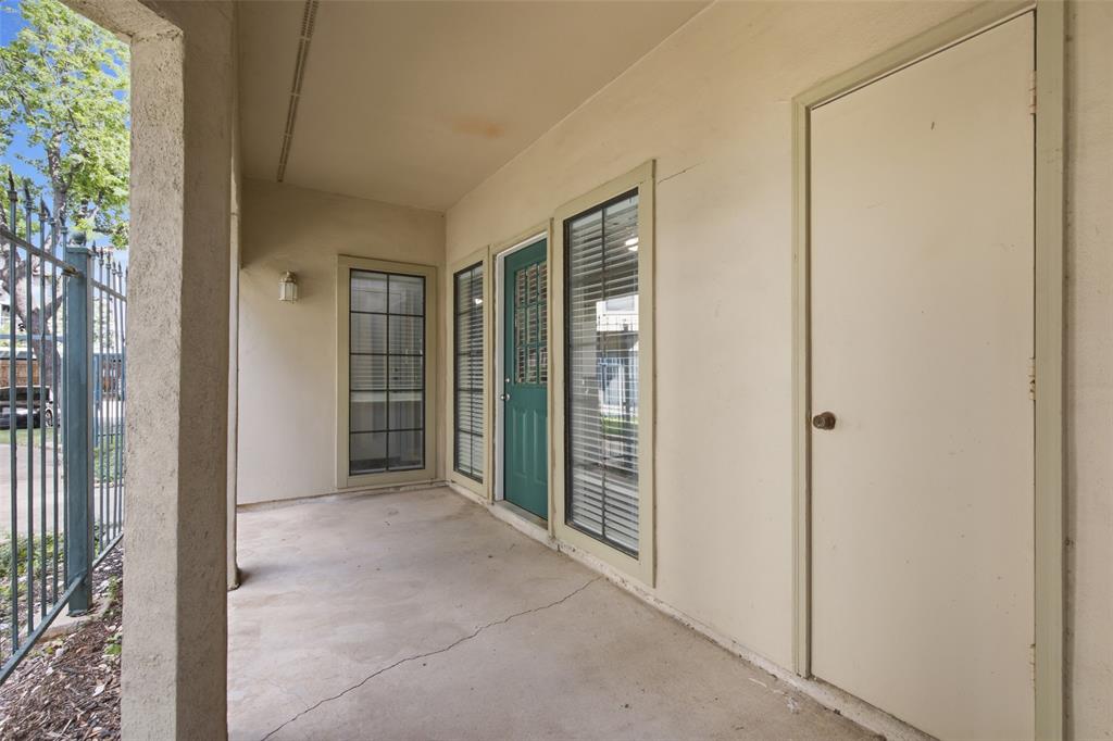 Bryan Place Condo - Residential
