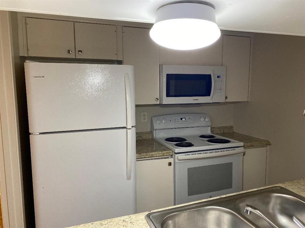 River Oaks Condos - Residential