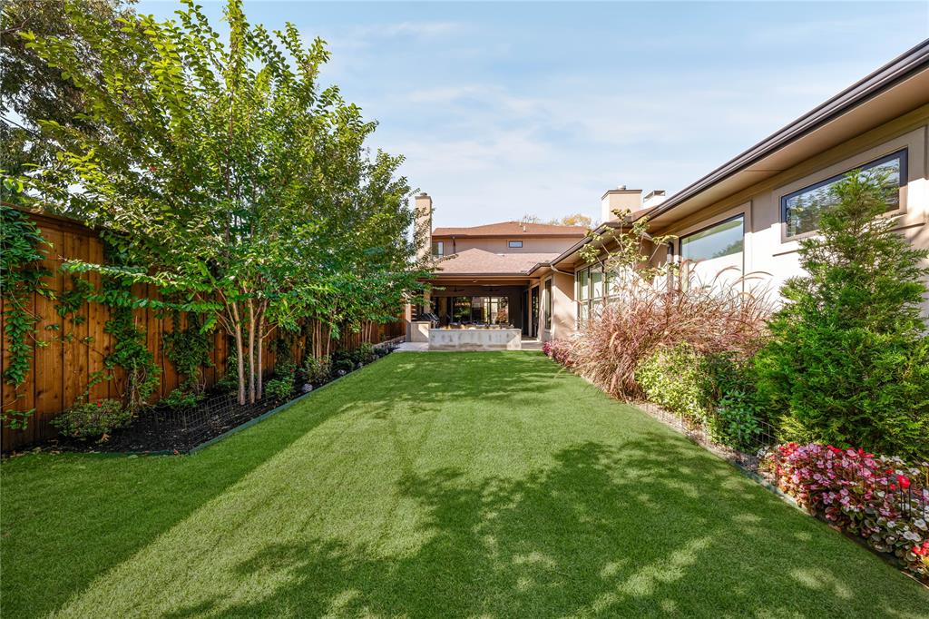 University Blvd Terrace - Residential