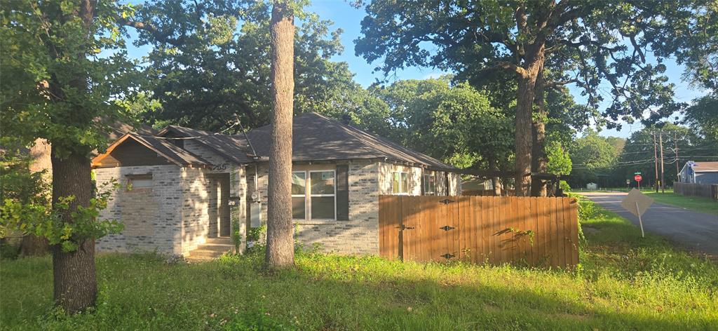 Central Ave - Residential