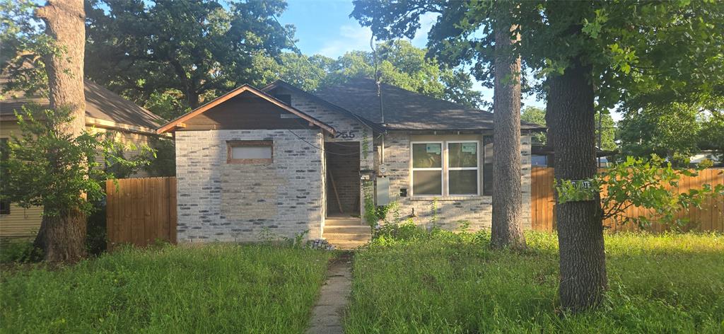 Central Ave - Residential
