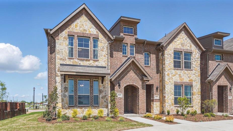 New! Adorable Townhome! Three bedrooms, two full baths, guest powder bath. Home includes, island kitchen, granite counters throughout, LED lighting, professionally engineered post tension foundation, and so much more!
Liberty Crossing is a master-planned community including single-family homes and townhomes. The community benefits from easy access to Downtown Royse City and a plethora of places to eat and shop! Find a home just right for you and your family.