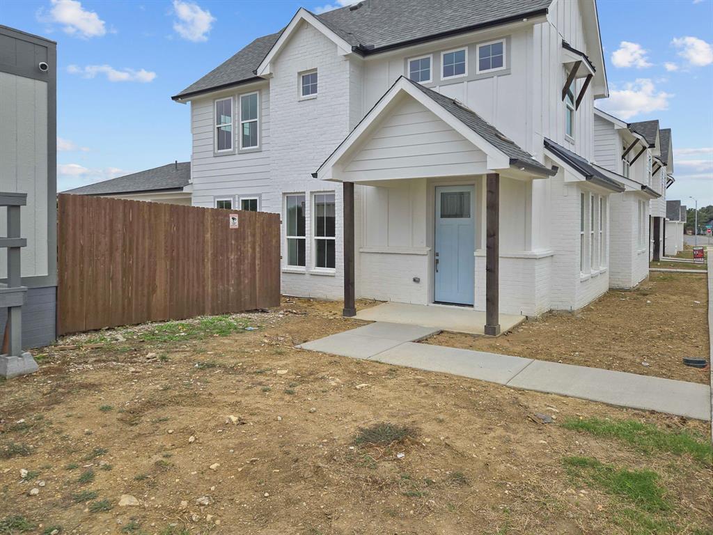 Lake Parc Village - Residential