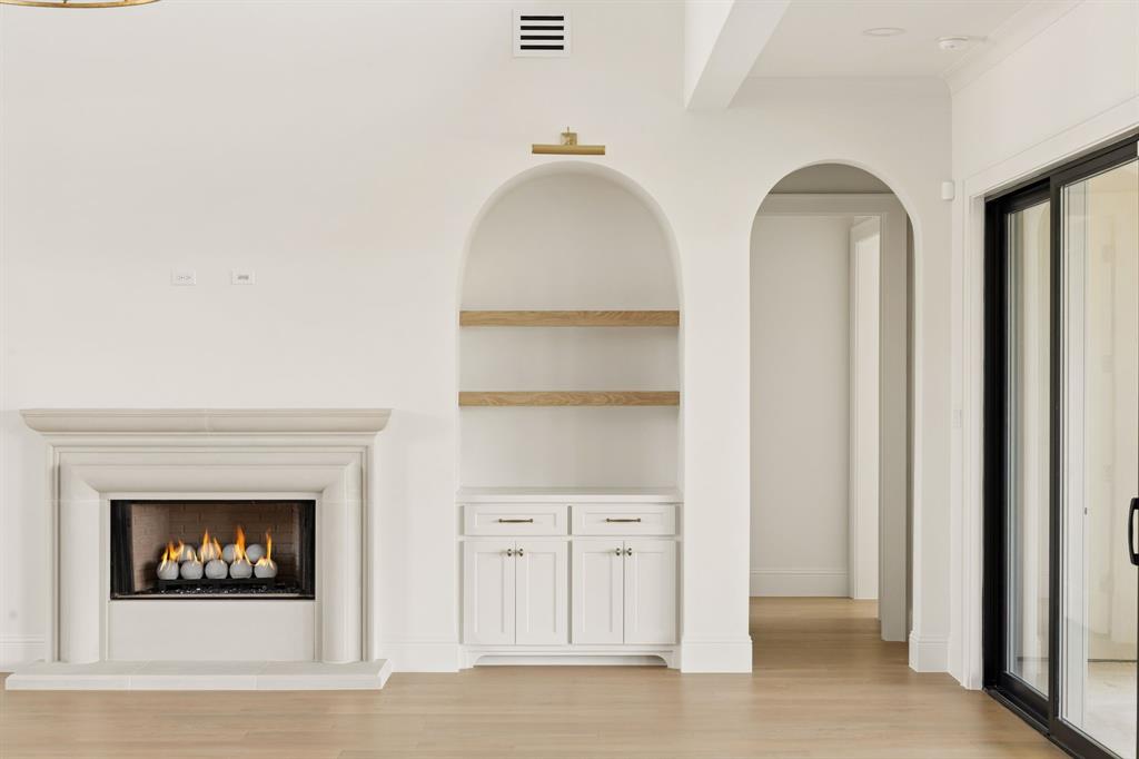 Montrachet - Residential