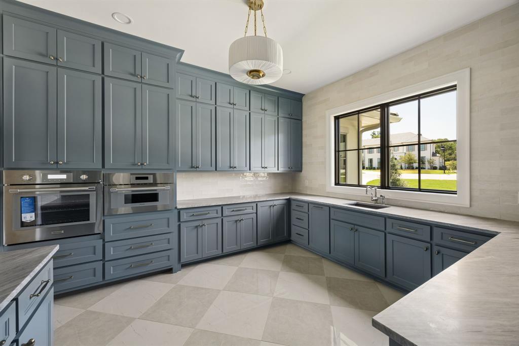 Montrachet - Residential