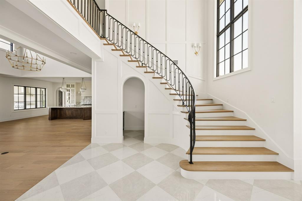 Montrachet - Residential