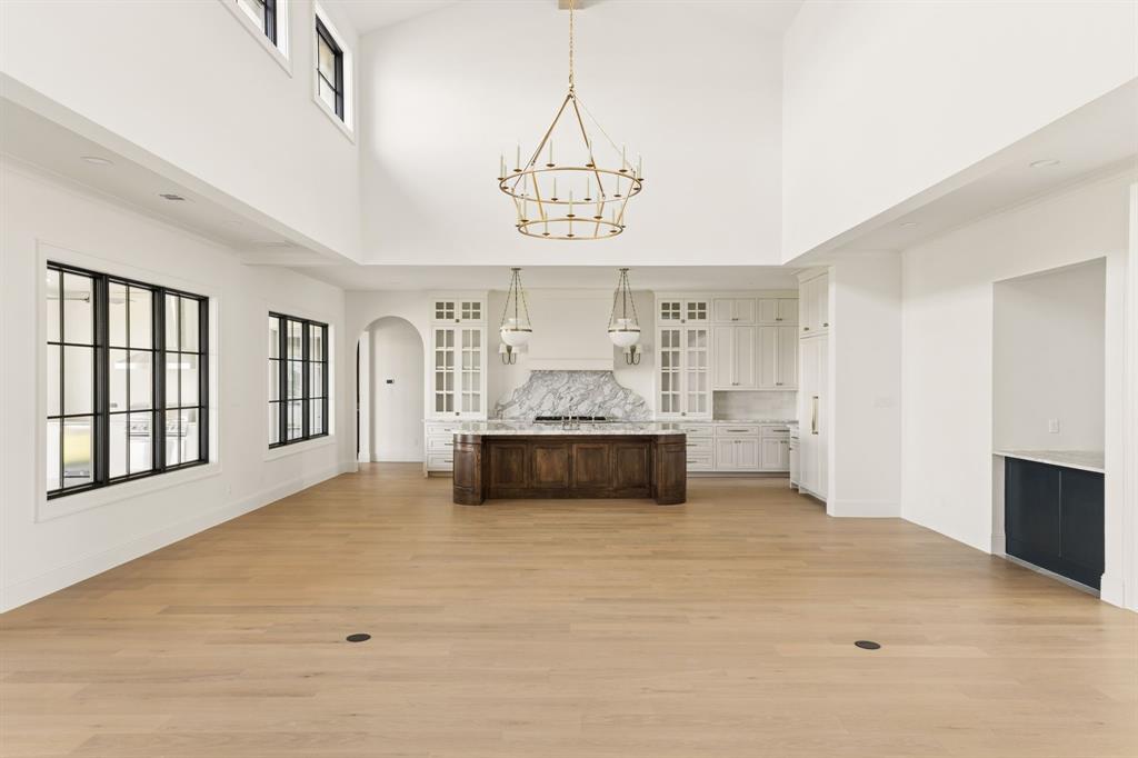 Montrachet - Residential