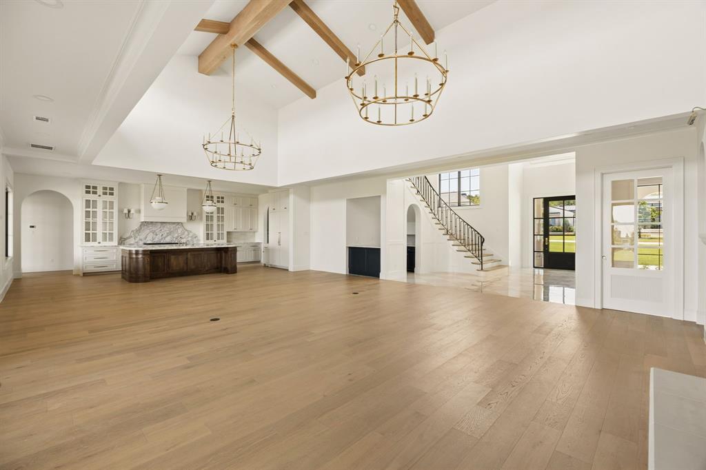 Montrachet - Residential