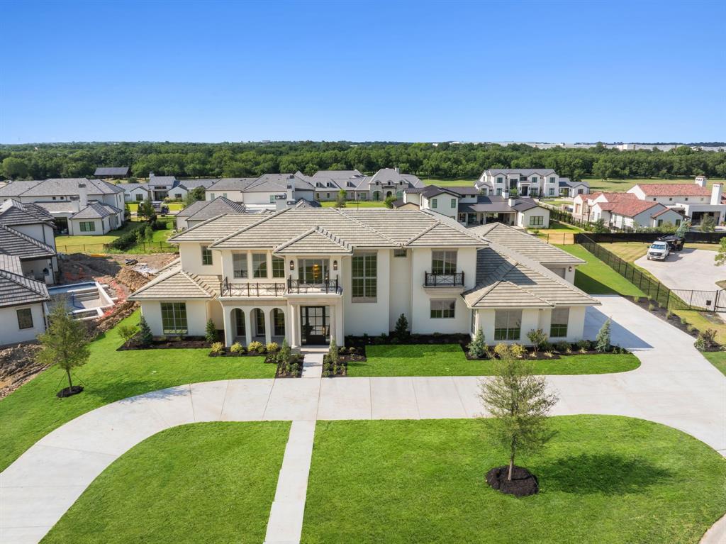 Montrachet - Residential