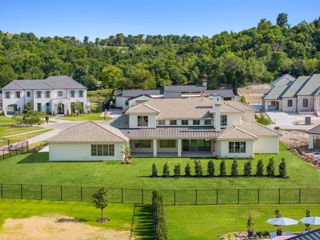 Montrachet - Residential