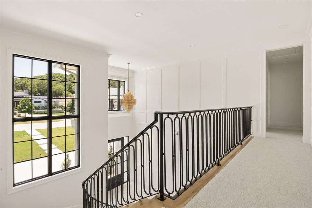 Montrachet - Residential