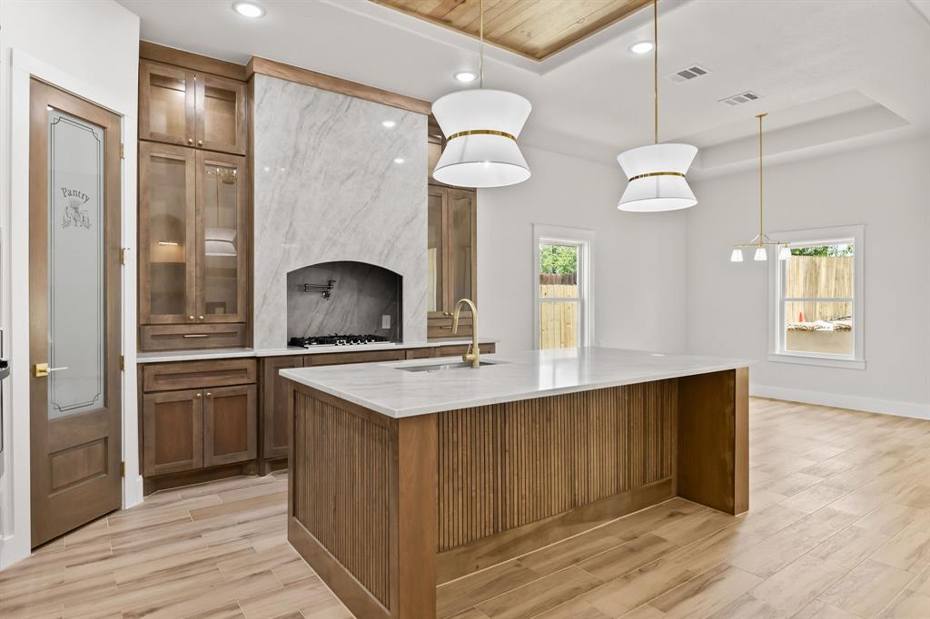 Ellis M G Add - Residential