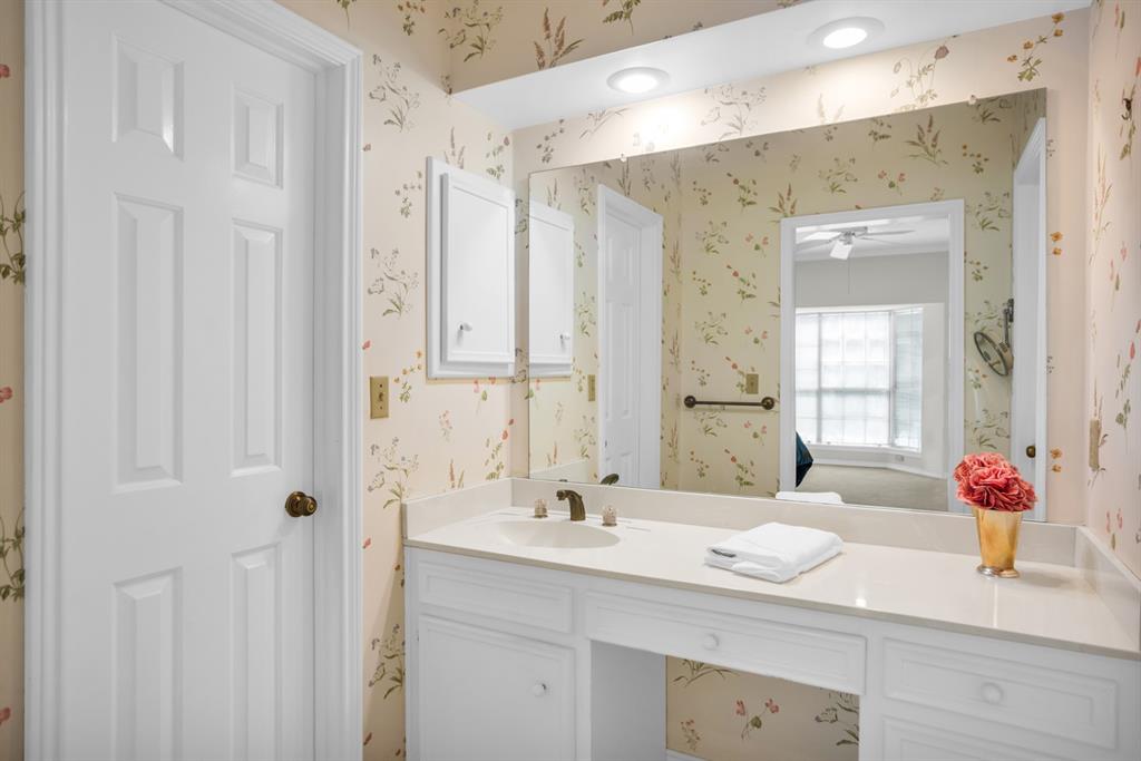 Prestonwood Hillcrest Twnhs - Residential