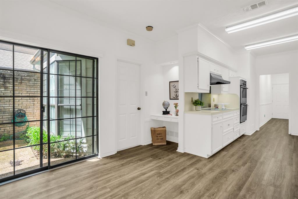 Prestonwood Hillcrest Twnhs - Residential