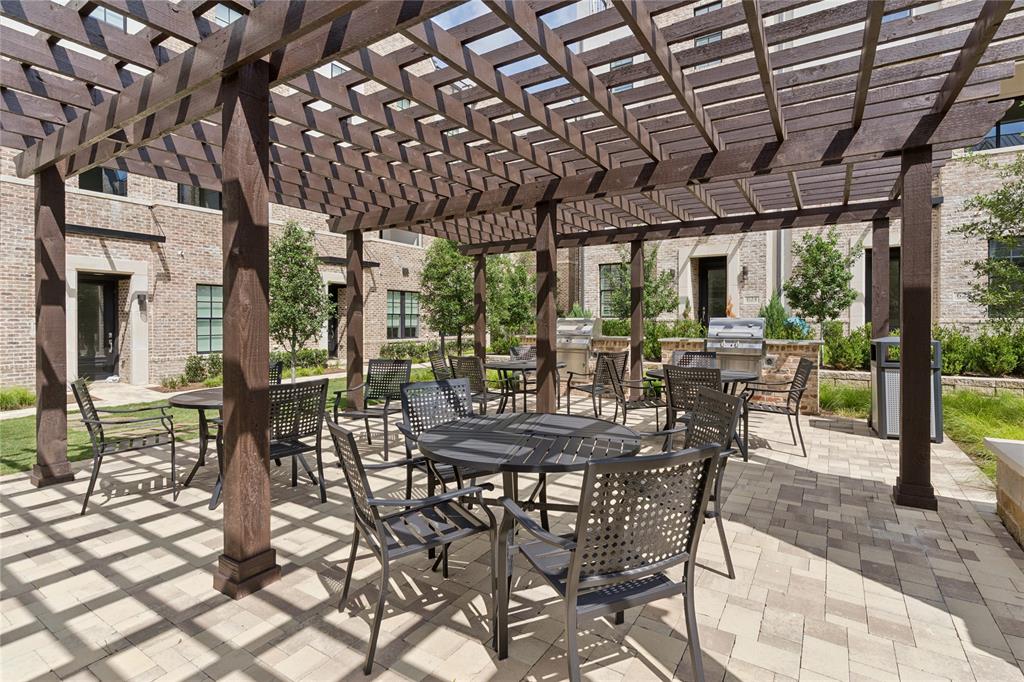 InTown at Las Colinas Station - Residential