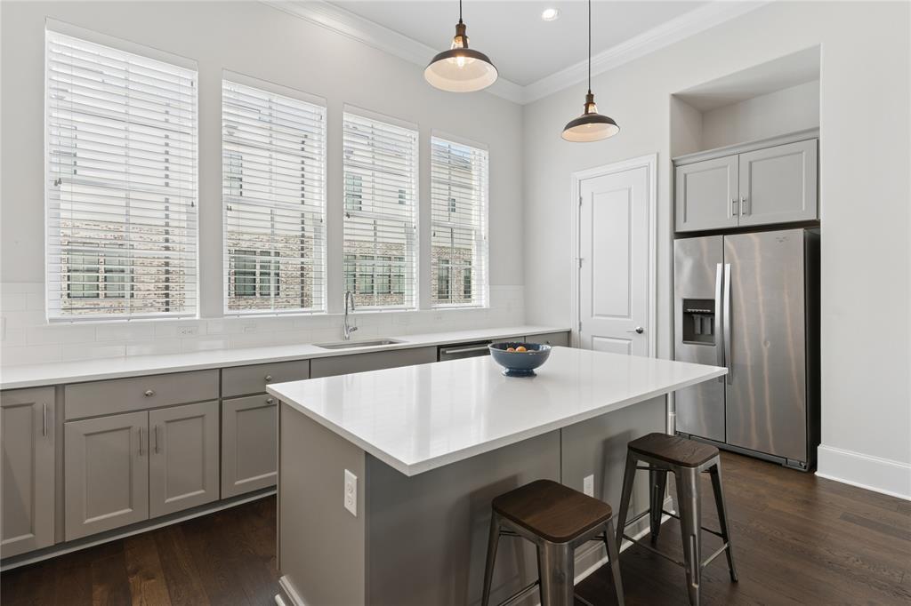InTown at Las Colinas Station - Residential