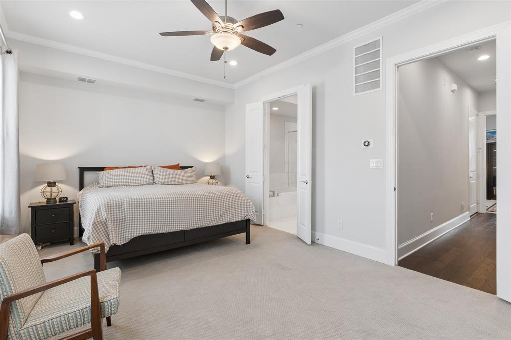 InTown at Las Colinas Station - Residential