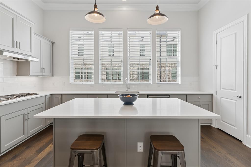 InTown at Las Colinas Station - Residential