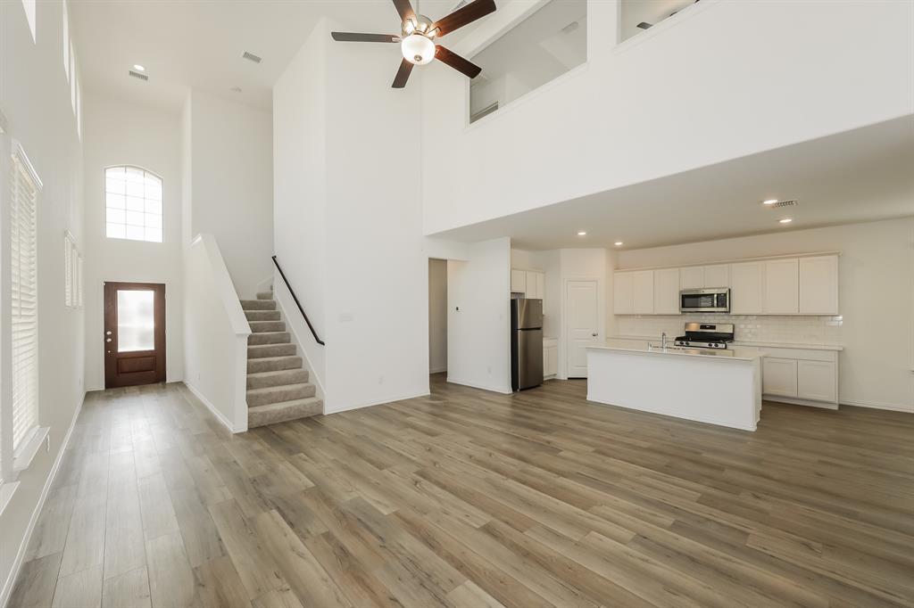 Northpointe Ph 6 - Residential Lease