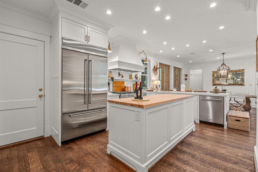 CROSS PINES - Residential