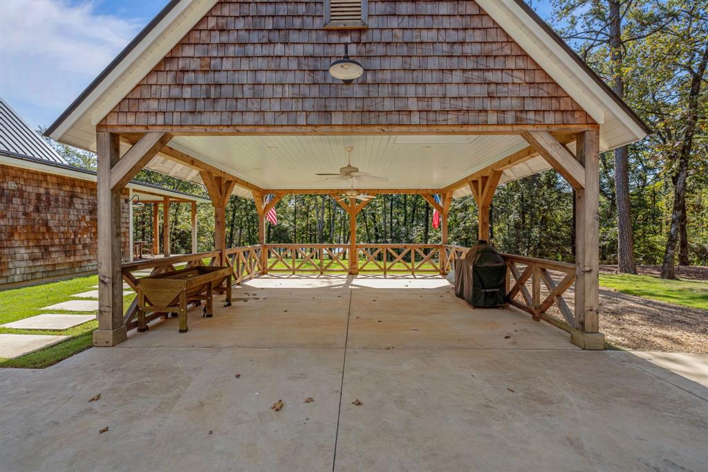 CROSS PINES - Residential