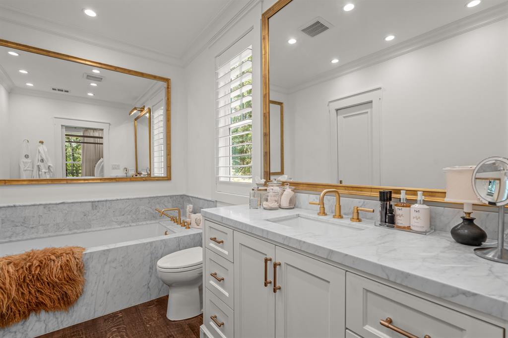 CROSS PINES - Residential