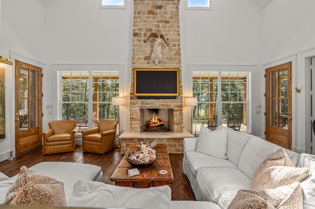 CROSS PINES - Residential