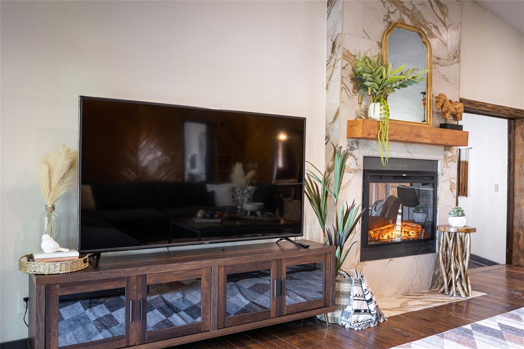Deep Water Point - Residential