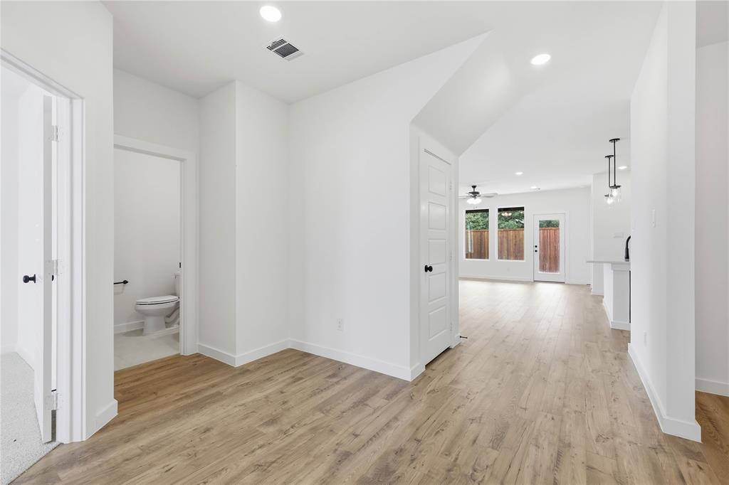 Meadow Lakes - Residential