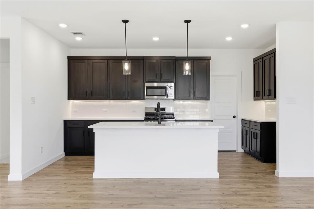 Meadow Lakes - Residential
