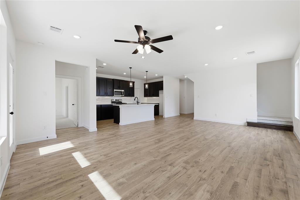 Meadow Lakes - Residential