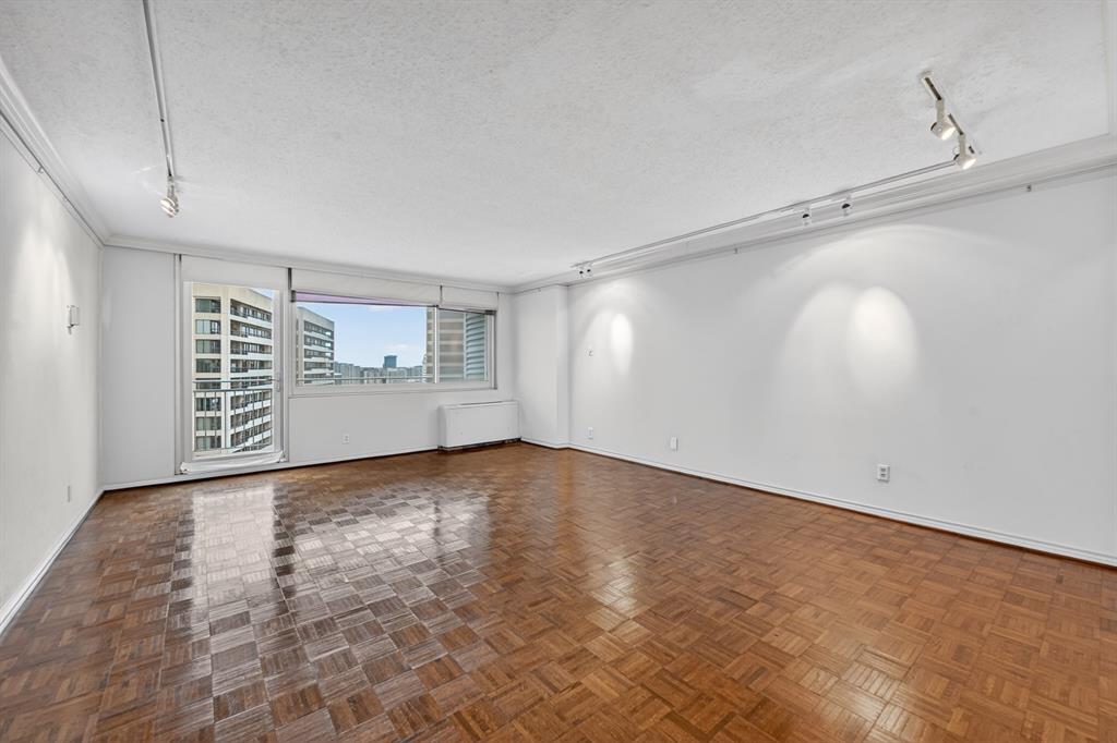 Twenty-One Turtle Creek Condo - Residential