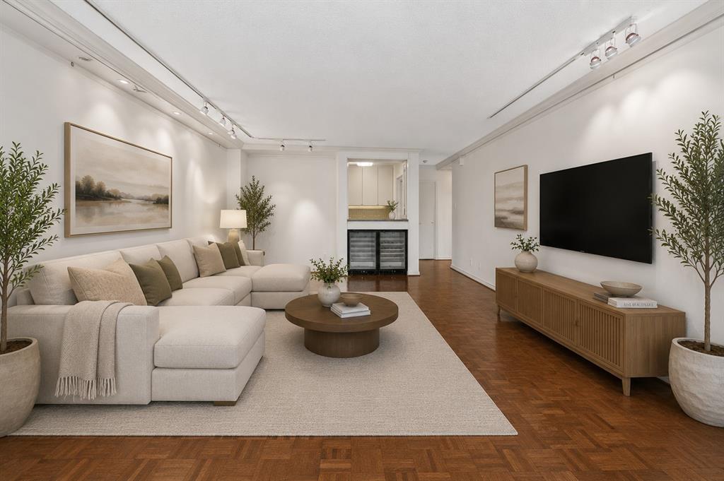Twenty-One Turtle Creek Condo - Residential