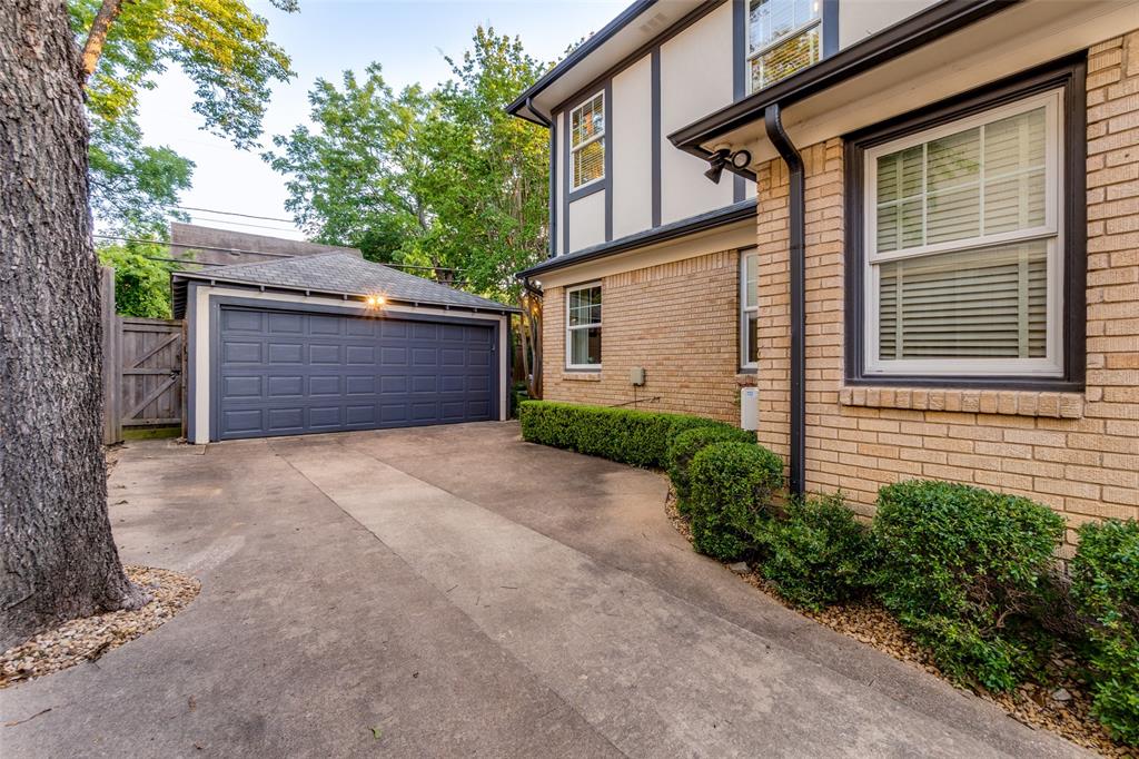 Country Club Estates - Residential