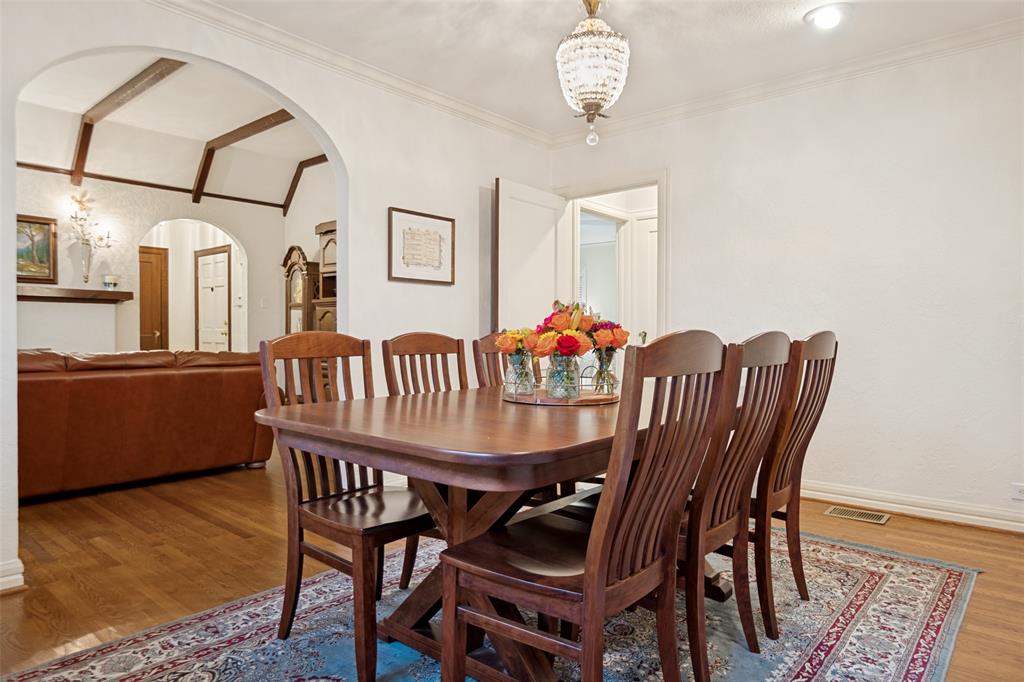 Country Club Estates - Residential