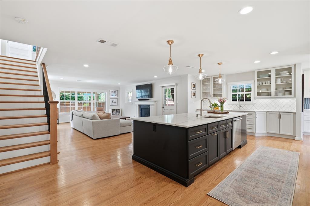 Hal Moseleys - Residential