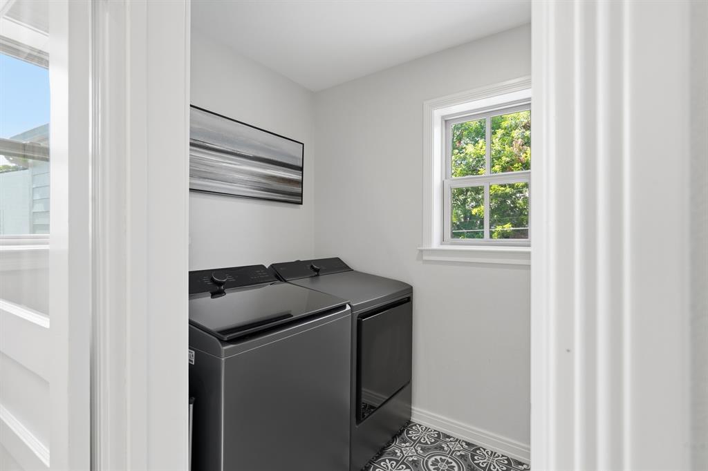 Hal Moseleys - Residential