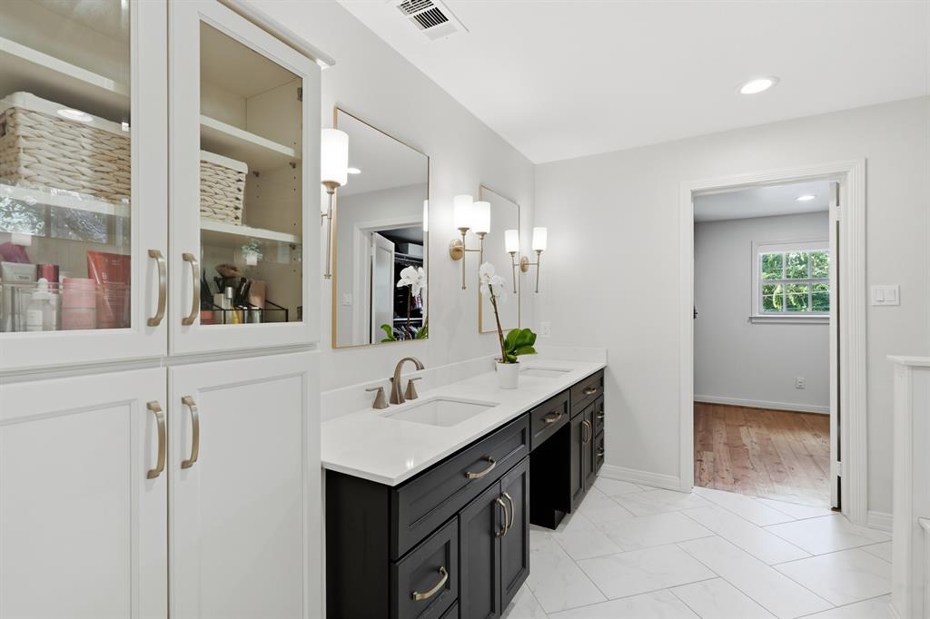 Hal Moseleys - Residential