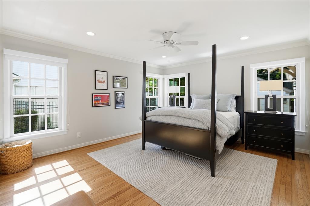 Hal Moseleys - Residential