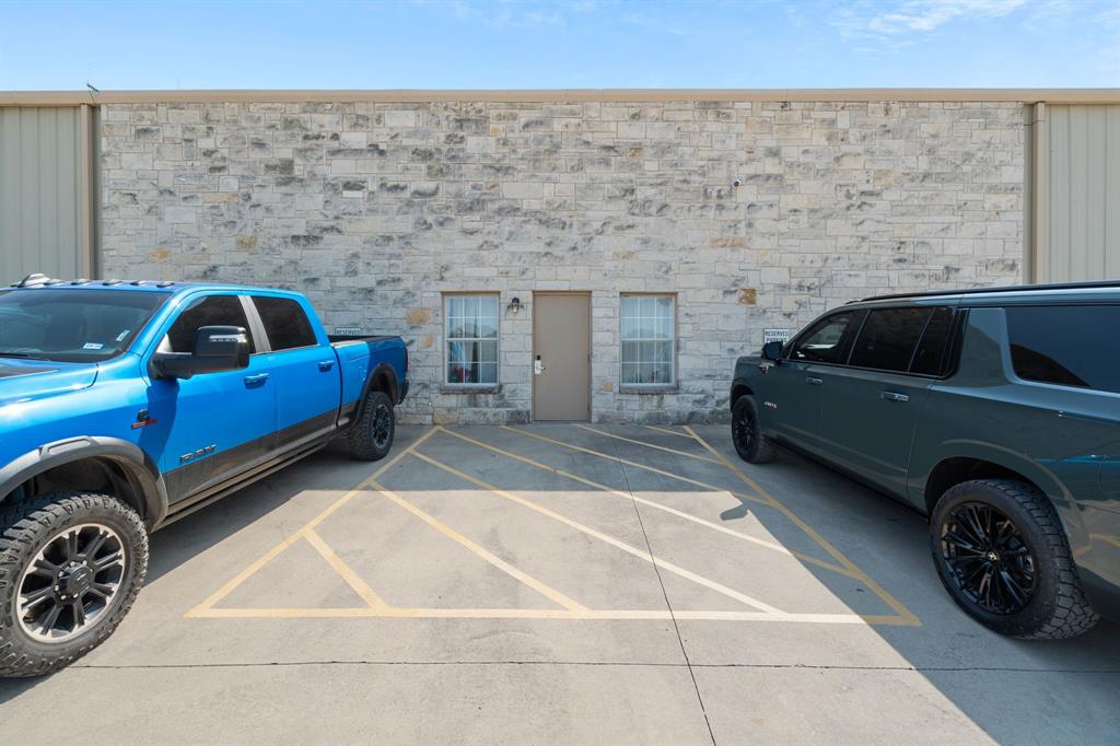 Greenlee Bus Park - Commercial Sale