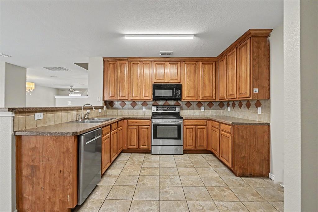 Amber Trails Fort Worth - Residential