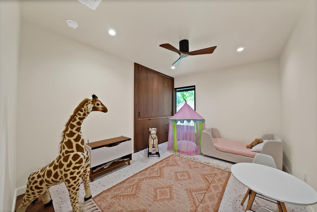 Mckenzie J O Add - Residential