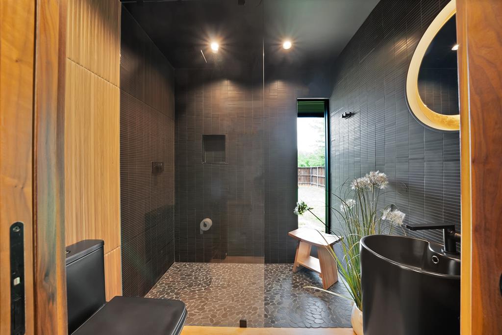 Mckenzie J O Add - Residential