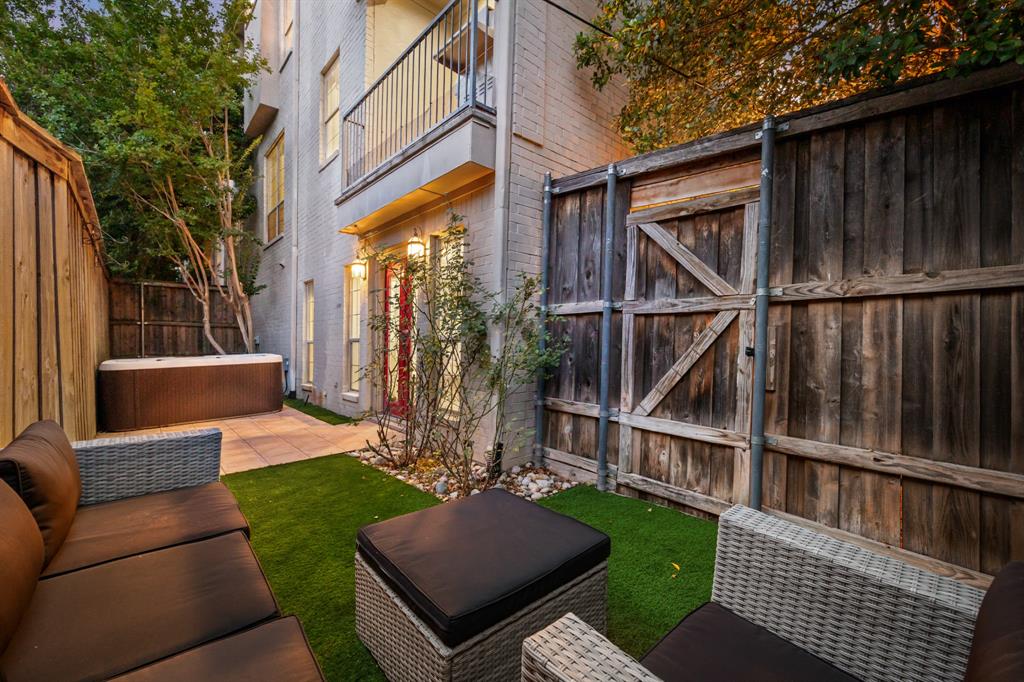 4504 Bowser Condo - Residential